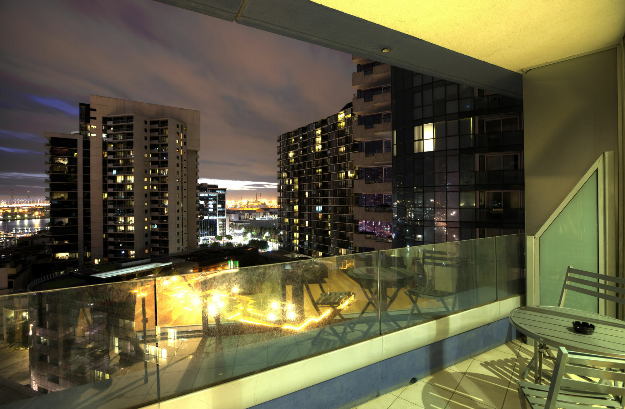 Acd Apartments Melbourne Exteriör bild