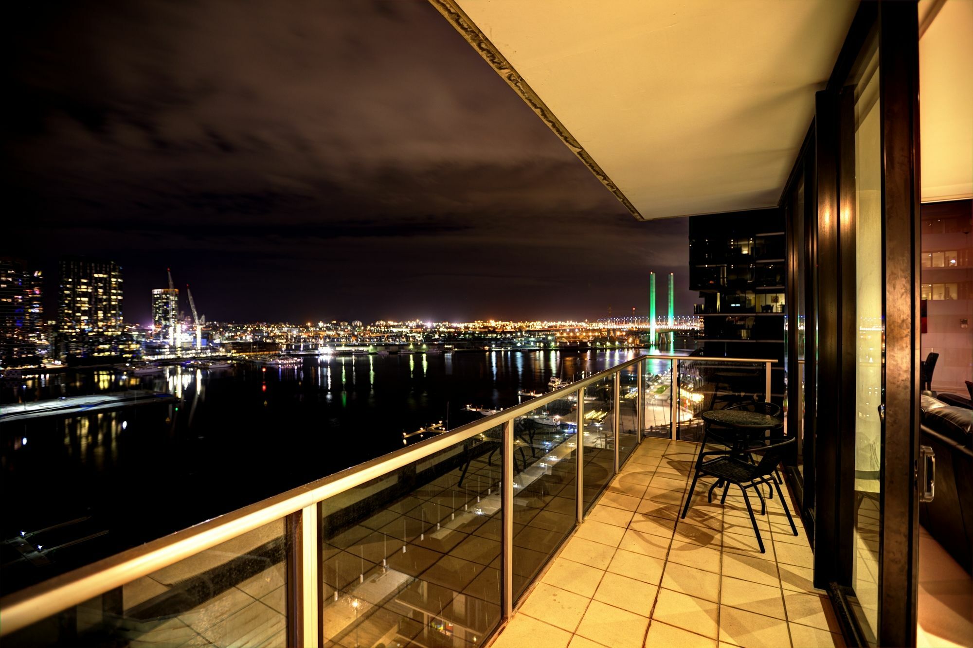 Acd Apartments Melbourne Exteriör bild